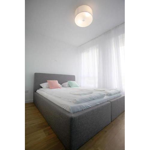 Modern Turquoise Apartment/free WiFi