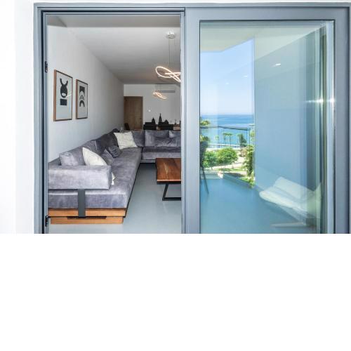 Molos Luxury Sea View Apartment