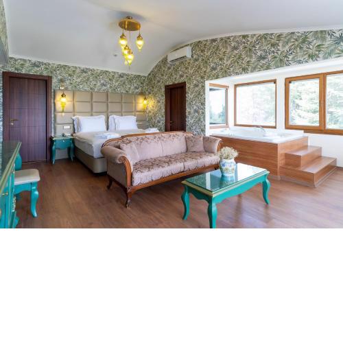 Motali Life Hotel