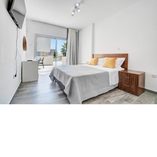 MyHome DeLux, Napa Blue 3Bed with Pool