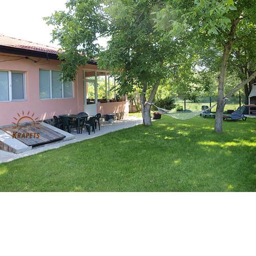 Nadya Holiday Home