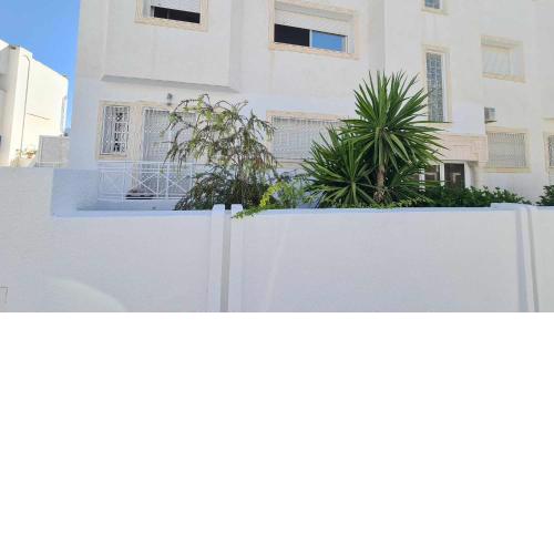 Narcisse Home