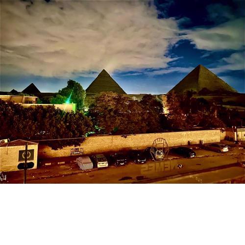 NEMES Pyramids View INN