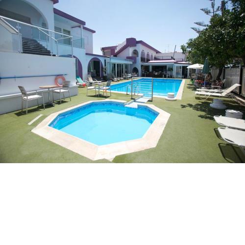 Neptune Hotel Apartments Paphos