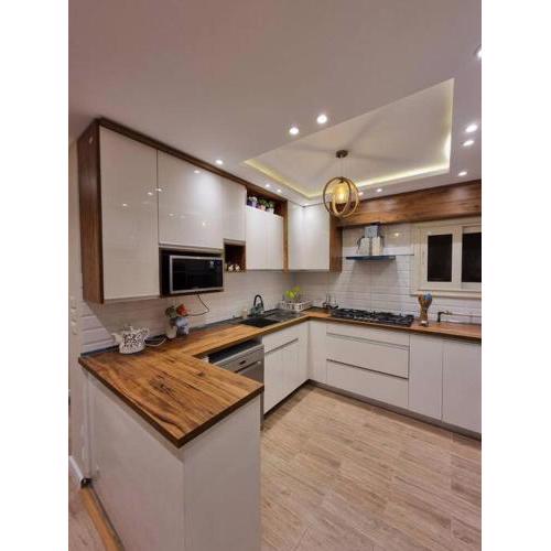 New Cairo Luxurious Apartment with Wide Garden View