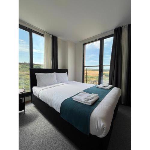 New Garden Airport Hotel