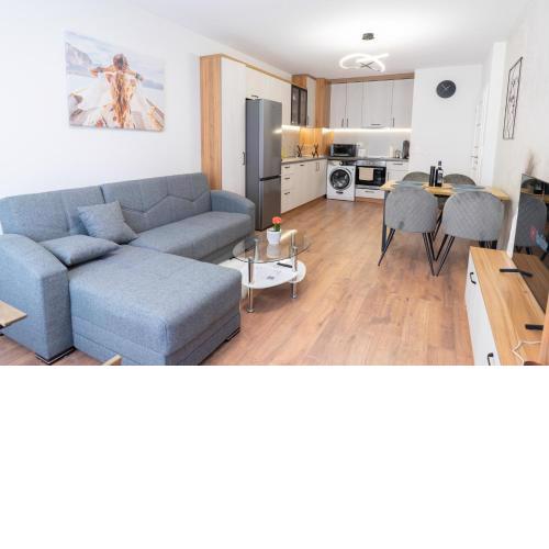 New Modern & Cozy apartment with FREE Private parking and EV charging station