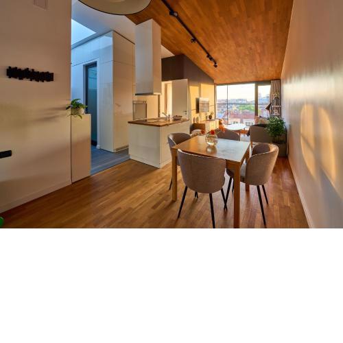 *New* Top View LOFT 2 BDRM