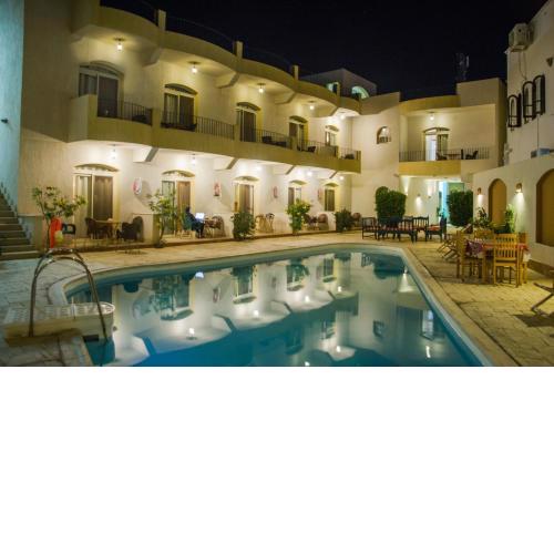 New Yalla Hotel