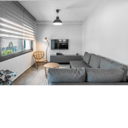 NewOld Flat