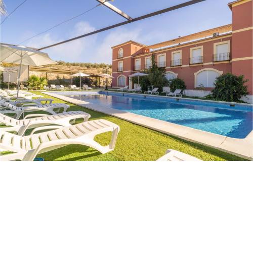Nice Apartment In Baena With Kitchenette