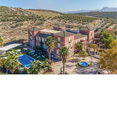 Nice Apartment In Baena With Wifi
