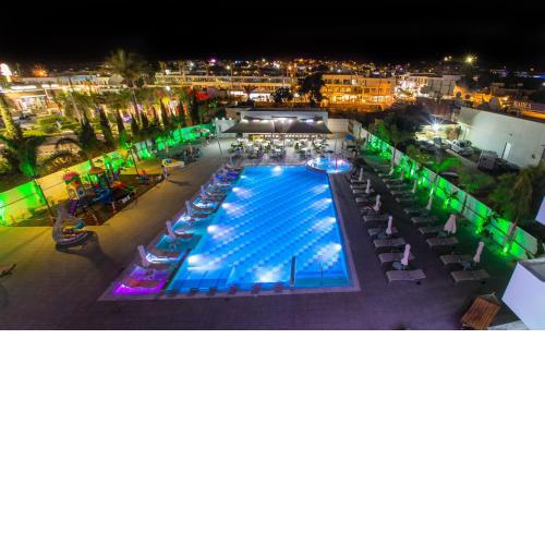 Nicholas Color Hotel