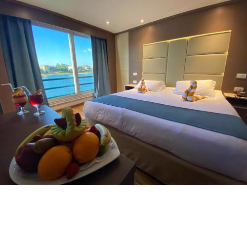 Nile Cruise Luxor & Aswoan Included balloon
