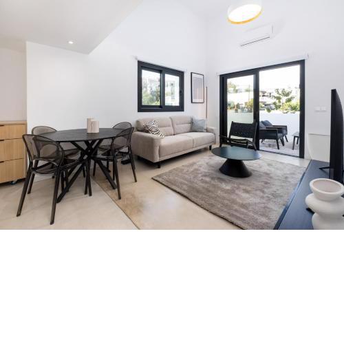Nilea Court II Studio Apartments