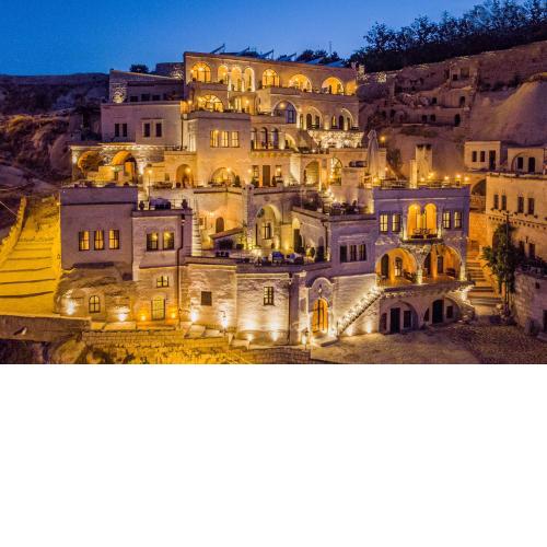 Nino Cave Suites