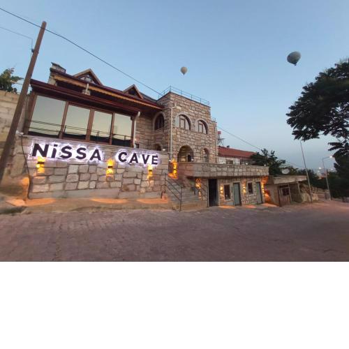 Nissa Cave