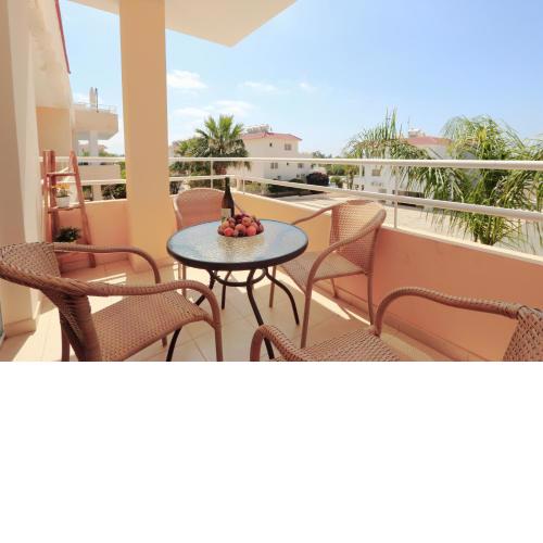 NISSI 3 VIEW HOLIDAY 2 BEDROOM APARTMENT