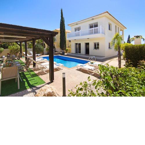 Nissi Adamite Villa