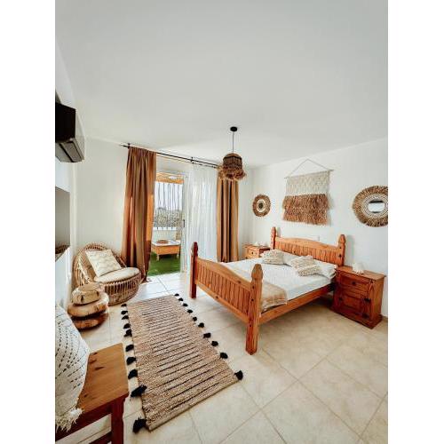 Nissi Si Lux Boho Apartment on Nissi beach