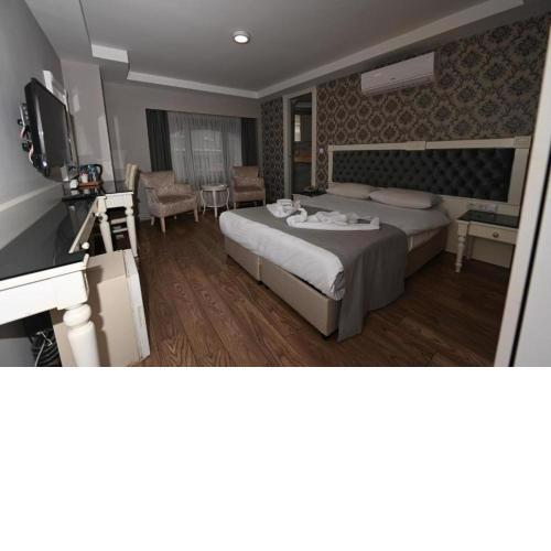 NkALBATROS HOTEL
