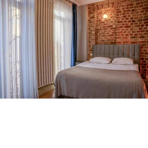 November Hotel