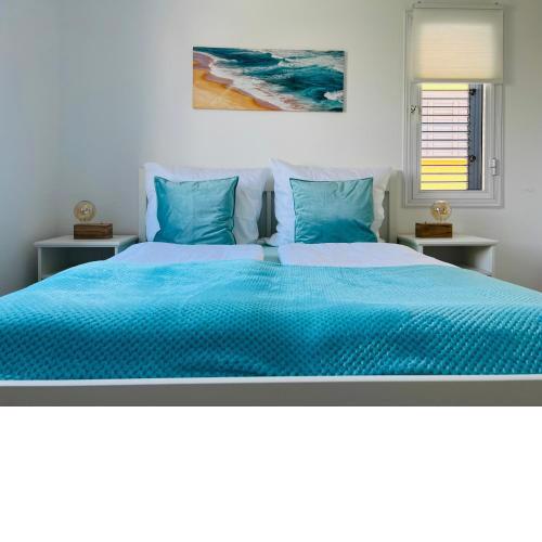 Ocean Sunset Apartment