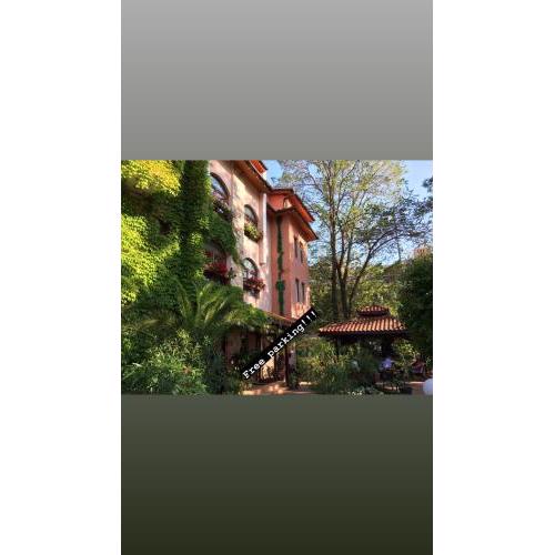 Oleander House and Tennis Club