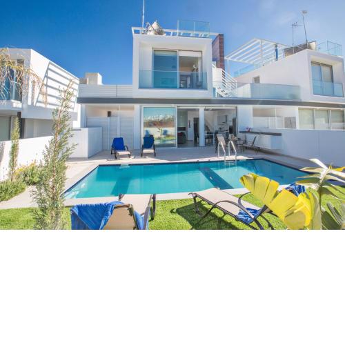 Oli Vine Villas