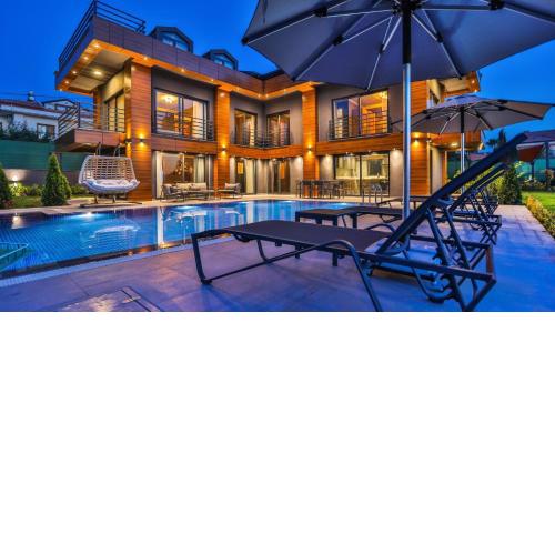 Oludeniz 4 Bedroom Villa 4979