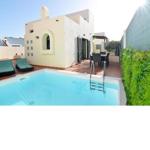 Olympia House Lovely, Close to Town and Beaches with Private Pool & Fast WiFi