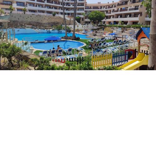One Bed Ground Floor Pool View Apartment