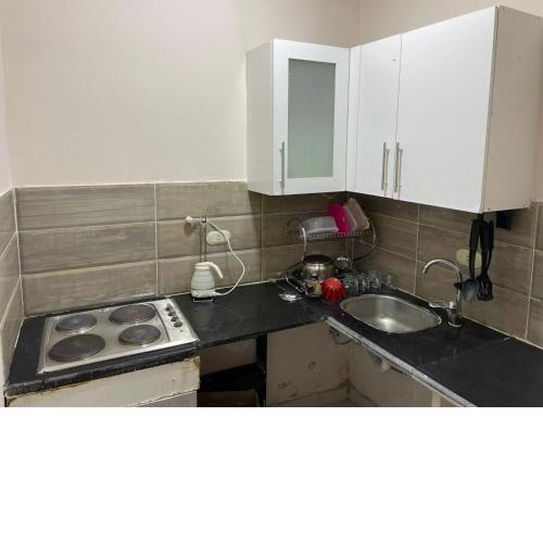 One bedroom apt in the middle of the city