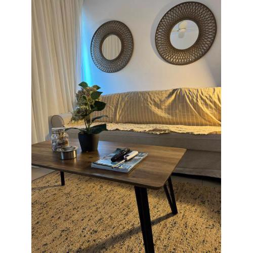 One-bedroom beach apartment, 30m from the best beach