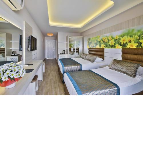 Opia Hotel