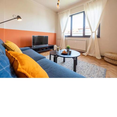 Orange friendly apartment near Vitosha blvd