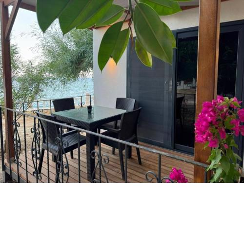 OtelOX Ayaş Beach Bungalov