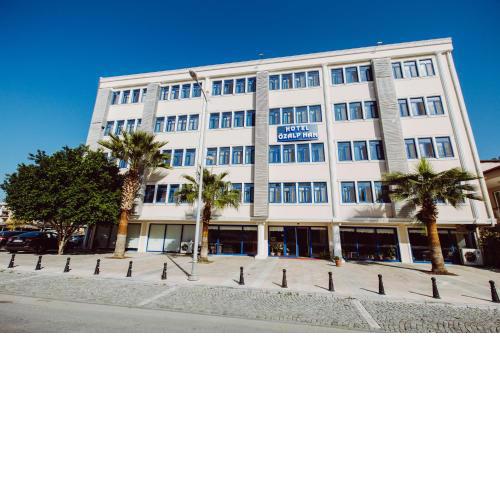 Ozalp Han Hotel