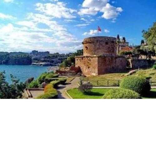 OZZY HOMES 2+1 MUHTEŞEM LOKASYON HARİKA DAİRE