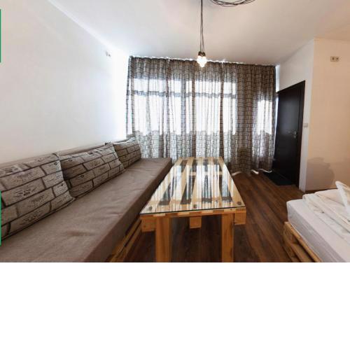 Palete Studio - new hand-made, cozy, artistic home