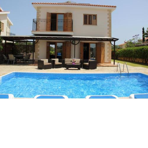 Palm Villa 3 bedrooms - Sleeps 8