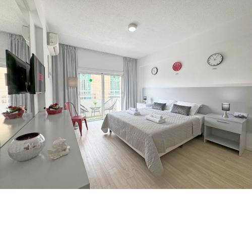 Palmbeach Larnaka Finikoudes - 1min to beach