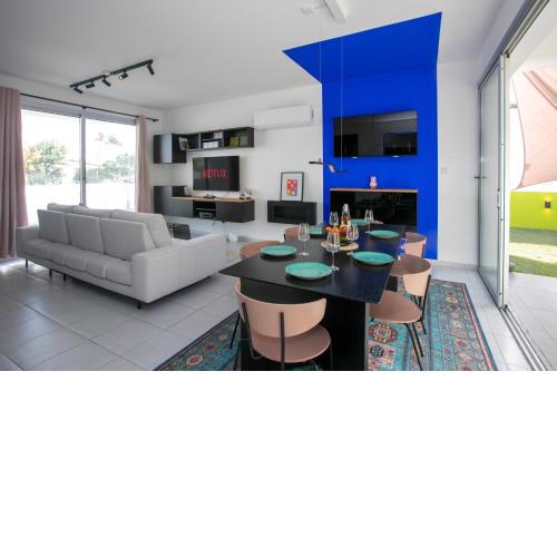 Palmove Renovated Meneou House