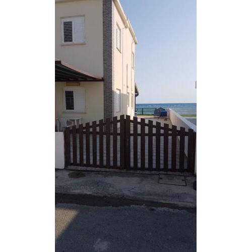 Panorama Beach House, 5 meters to the sea