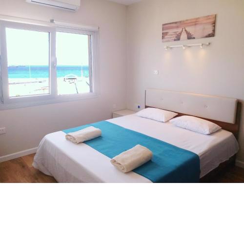 Panoramic sea view apartment
