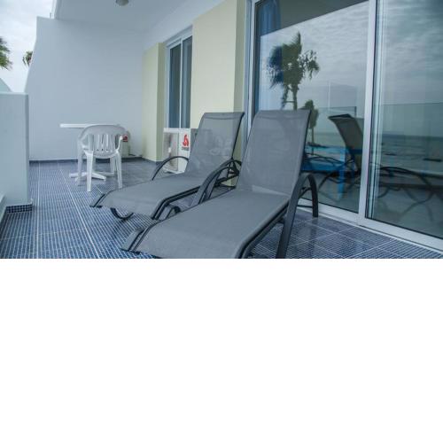 Paphinia SeaView Apartments