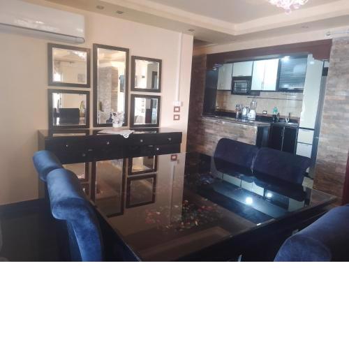 Paradise Condo Seaview -Families Only