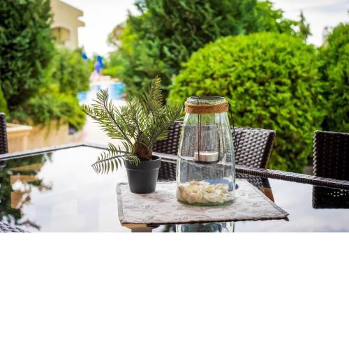 Paradise Corner Topola - 2 bedroom ground floor apartment