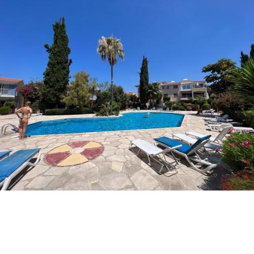 Paradise Gardens Crown-Jewel, 2B, Pools, Gardens