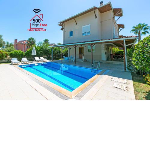 Paradise Town Villa Hazel